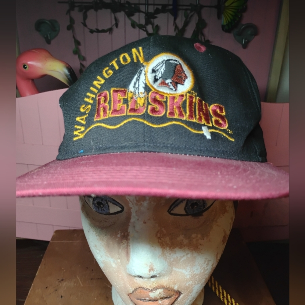 Washington Redskins Vtg #1 Apparel MADE IN USA burgundy Gold Hat